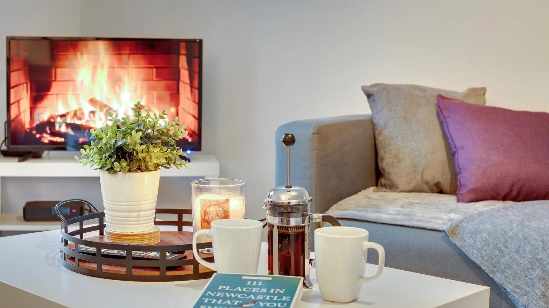 Central 3 Bedroom Apartment & Free Parking- Ideal 4 Long Stays Newcastle upon Tyne